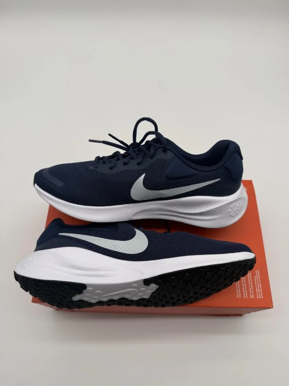New Nike Revolution 7 Shoes Men's Size 9 Navy Blue Running Comfort FB2207 400